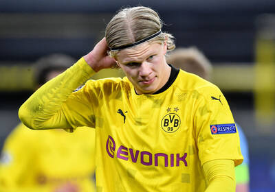 В Боруссии определились с будущим Холанда