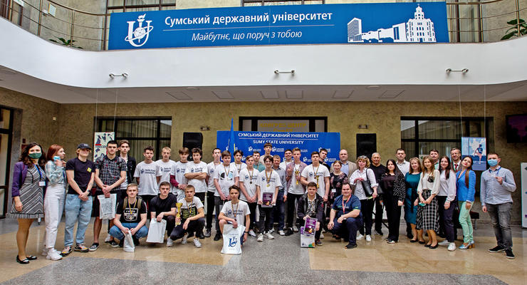 В Сумах прошел киберспортивный турнир по Counter-Strike: GlobalOffensive для школьников и студентов
