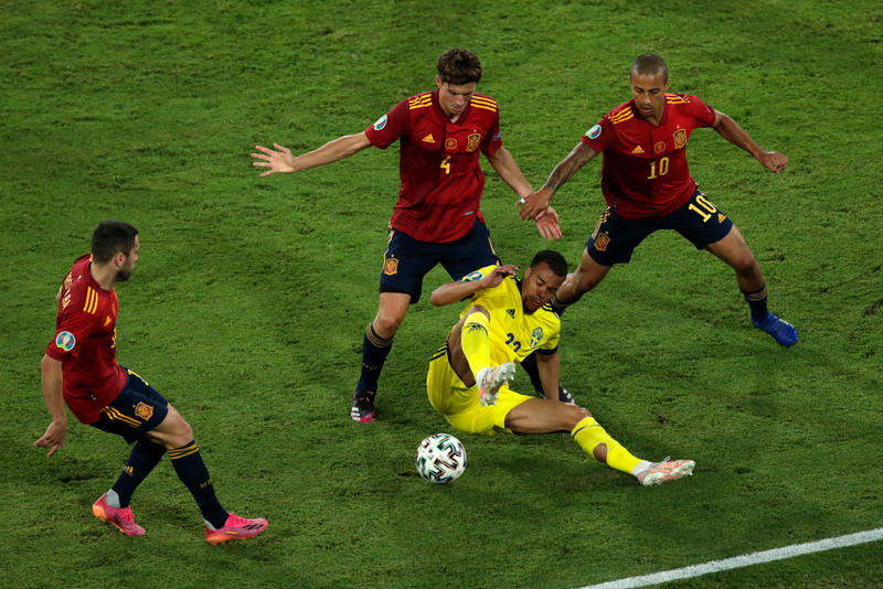 Испания и Швеция разошлись миром в матче Евро-2020 / Getty Images