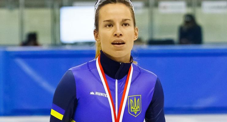 Червенко выиграла бронзу первого этапа ISU Junior Challenge по шорт-треку