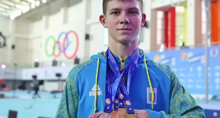 Украинский гимнаст завоевал бронзу чемпионата мира