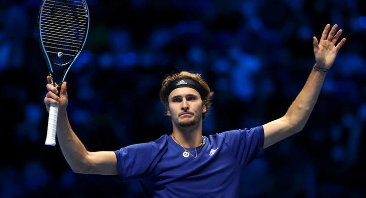 Зверев одолел Джоковича и стал вторым финалистом Итогового турнира ATP
