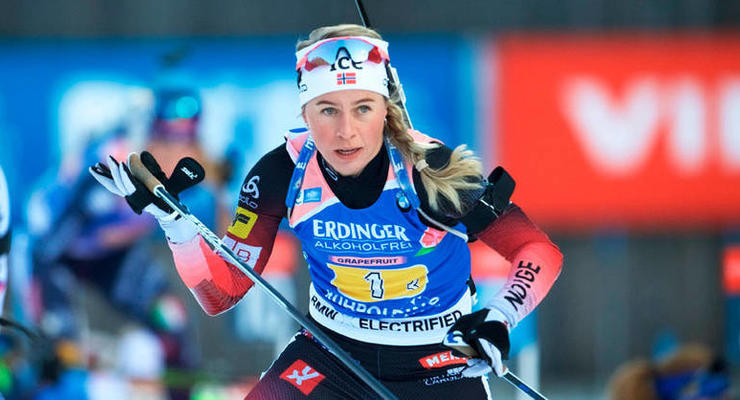 Норвегия завоевала золото в женской эстафете на этапе Кубке мира в Антхольце