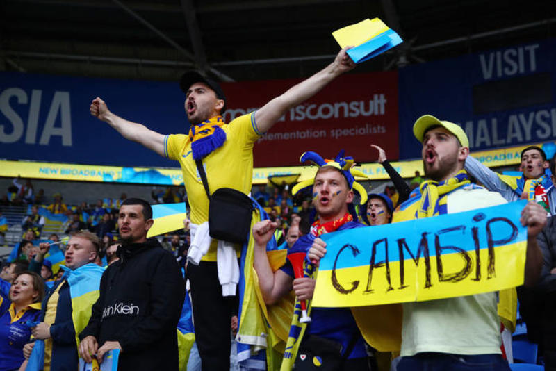 Украина проиграла Уэльсу, не сумев выйти на ЧМ-2022 / Getty Images