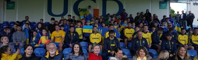 Сборная Украины провела тренировку с беженцами в Ирландии и отправилась в Польшу