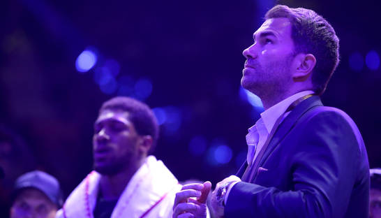 Промоутер рассказал, может ли Джошуа завершить карьеру в случае поражения Усику