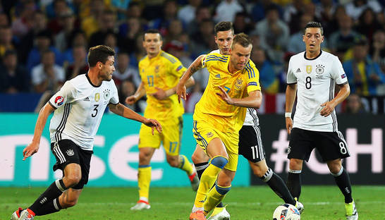 Прогноз на матч Украина - Польша от букмекеров