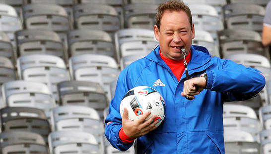 Тренер сборной России: Ко мне зашли футболисты, и мы в один голос произнесли, что мы г*вно