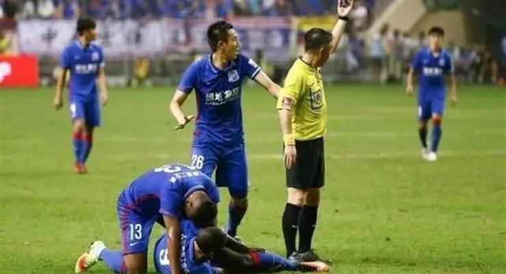 Демба Ба после наркоза сразу спросил о результате матча