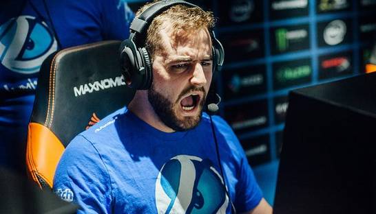 Тренер чемпионов мира по CS:GO ушел из команды ради возобновления карьеры игрока