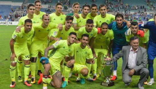 Зозуля выиграл первый трофей в Испании