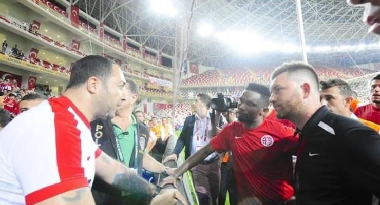 Это’О поспорил с болельщиком на кругленькую сумму