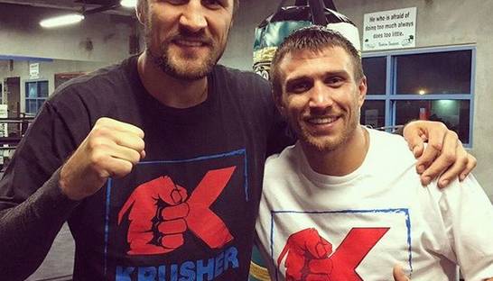 Ломаченко сделал фото в футболке в цветах российского флага