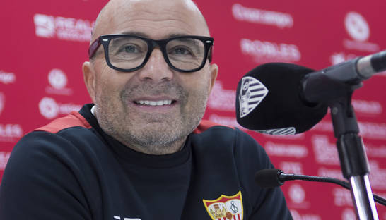 Тренер Севильи: Проблема Роналду в том, что его пик совпал с временем Месси