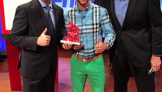 Ломаченко получил премию от ESPN за нокаут года