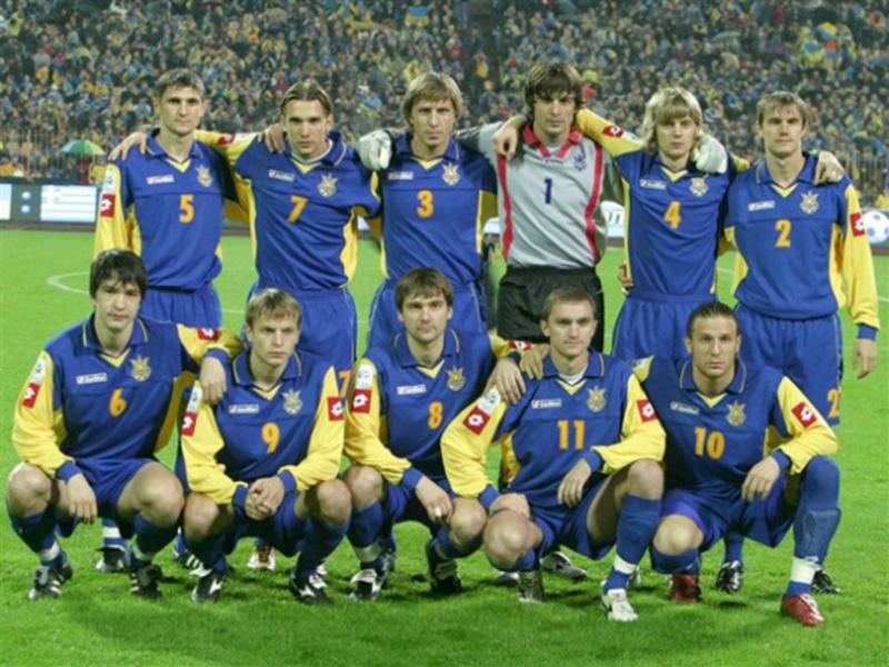 От флага Румынии до вышивки: как изменялась форма сборной Украины