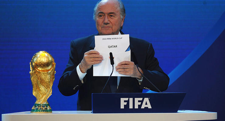 Блаттер визнав помилкою рішення віддати чемпіонат світу 2022 року Катару