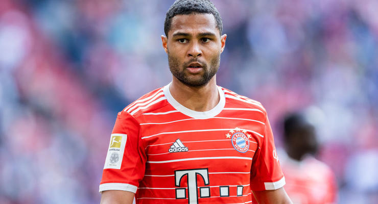 Бавария хочет продать Гнабри, игрок хочет остаться в Мюнхене