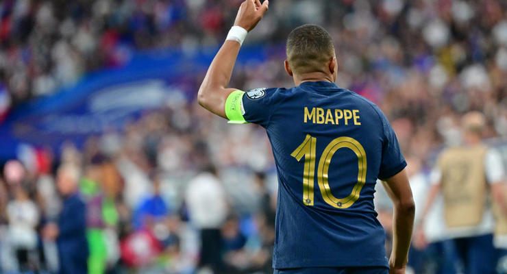 Мбаппе признан лучшим французским игроком сезона