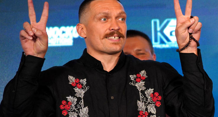 "Нас не зламати, це наш вічний стан": Усик удивил поэтическим ответом на встрече с Дюбуа