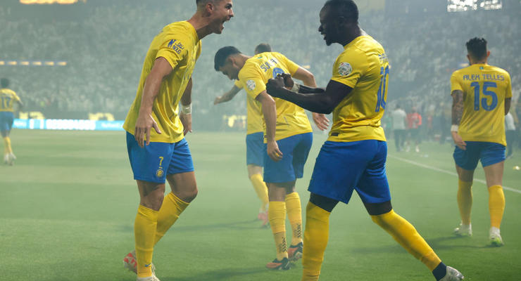 Дубль Роналду помог Ан-Насру одолеть Аль-Ахли в матче с семью голами