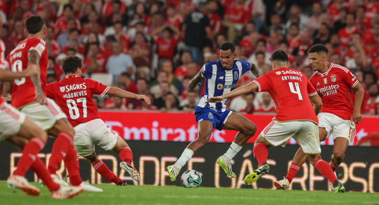 Быстрое удаление, гол Ди Марии и сейвы Трубина в обзоре матча Бенфика - Порту