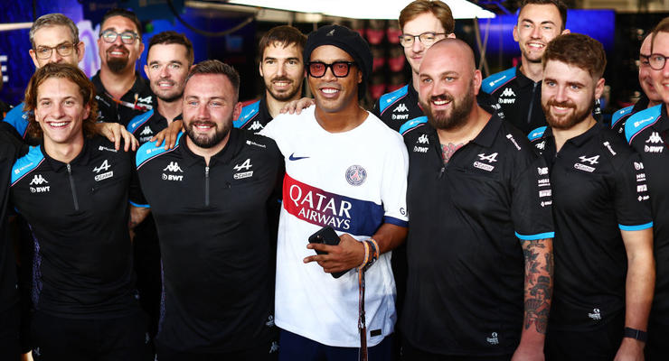 Роналдиньо и Бекхэм посетили Гран-при Катара