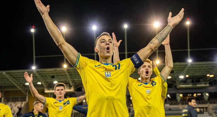 Яркая победа молодежной сборной Украины в обзоре матча с Англией: видео лучших моментов