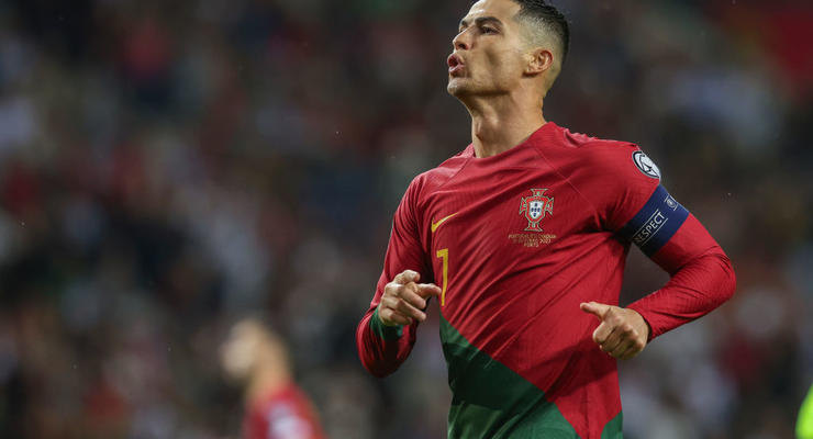 Тренер Португалии - о Роналду: Он готов на все ради сборной