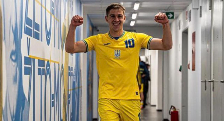 Ярмолюк стал пятым украинцем в АПЛ: дебют в матче Брентфорда против Бернли