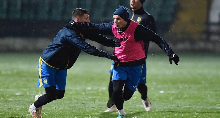 С первым снегом: сборная Украины провела "холодную" тренировку