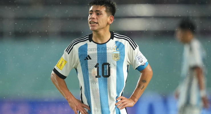 Манчестер Сити пытается договориться о трансфере очередного аргентинского таланта
