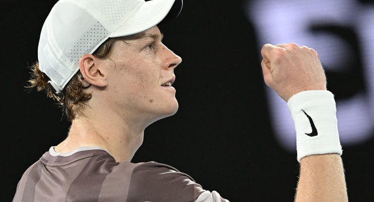 Синнер выиграл свой первый Australian Open, обыграв в финале "нейтрального" Медведева