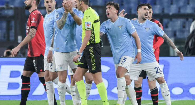 Игрок Лацио - о своем удалении в игре с Миланом: Отсутствие спортивного принципа победило