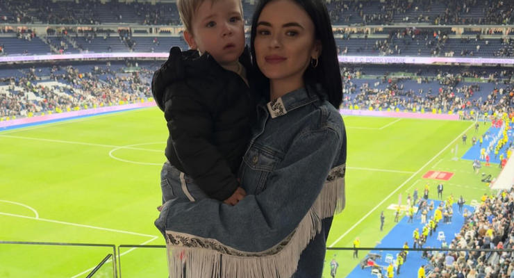 Милота зашкаливает: возлюбленная Лунина показала, как сын поддерживал украинца на матче Реала
