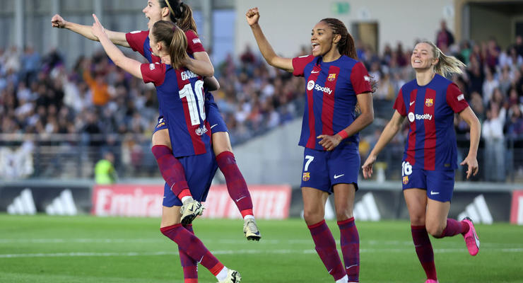 Женская Барселона уверенно разгромила конкуренток из Реала