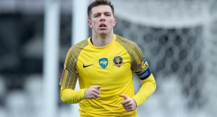 Хавбек сборной Украины получил травму уже на третьей минуте матча
