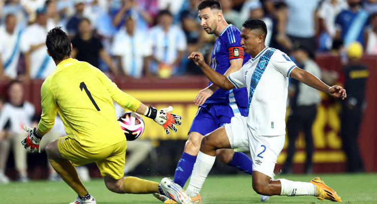 Дубль Месси помог Аргентине обыграть Гватемалу