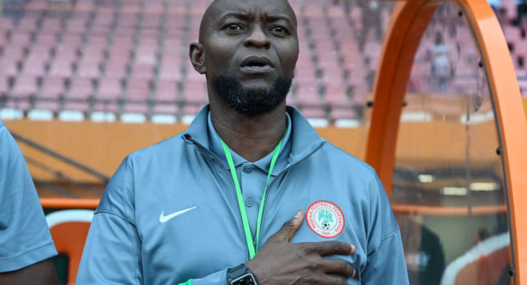 Тренер збірної Нігерії залишив посаду після конфлікту з головною зіркою команди