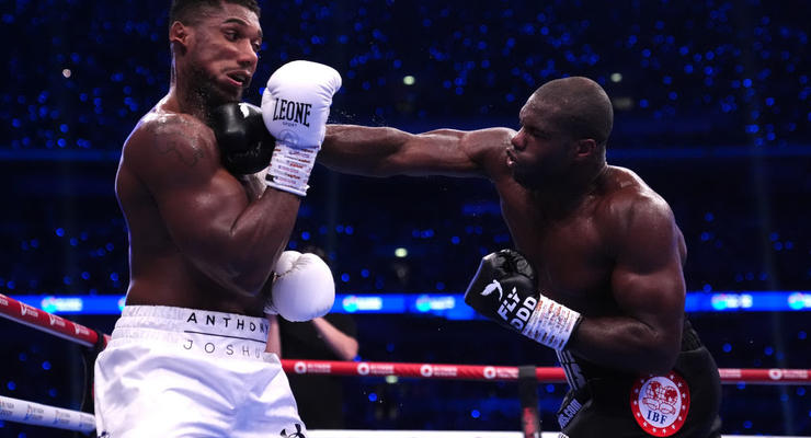 IBF озвучила Дюбуа сроки проведения реванша с Джошуа