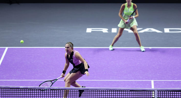 Киченок в паре с Остапенко стартовала с поражения на Итоговом турнире WTA
