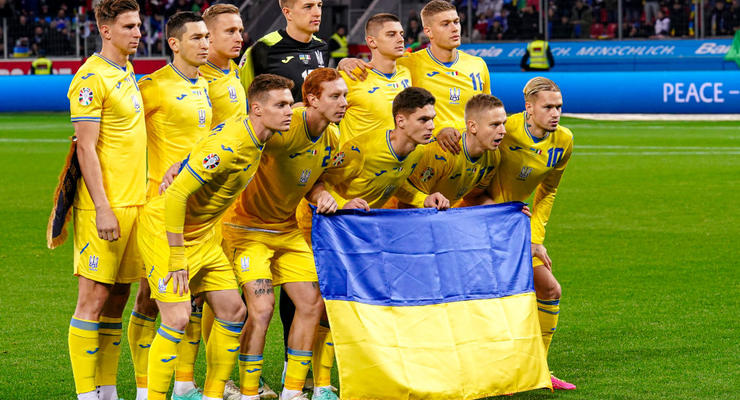1000 дней борьбы: сборная Украины показала футболку, посвященную войне