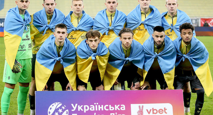Стало известно, что будет с игроками Руха после объединения с Карпатами