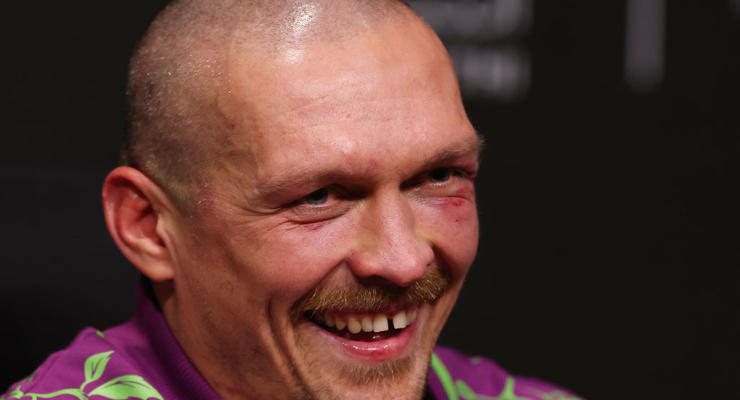 Усик – лучший боксер года по версии WBC