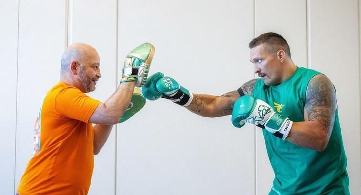 Тренер Усика стал лучшим наставником года по версии WBC