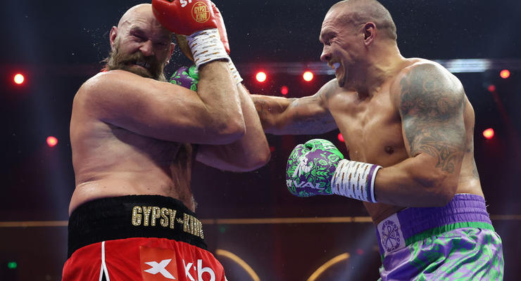 "Он заслужил победу": директор Matchroom Boxing оценил реванш Усик - Фьюри