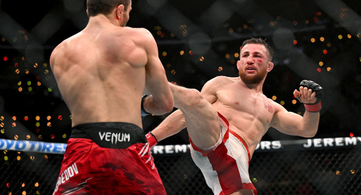 UFC 311: махачев виграв головний бій вечора, Двалішвілі захистив титул