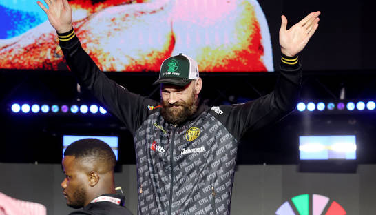 Промоутер Усика рассказал, вернется ли Фьюри в бокс