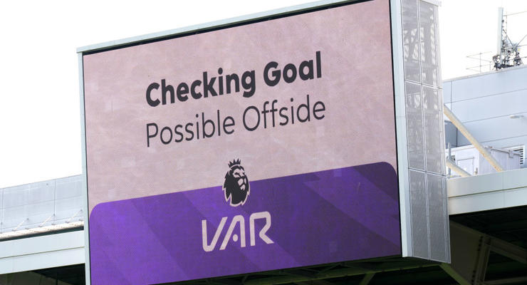 IFAB рассмотрит введение системы тренерских запросов